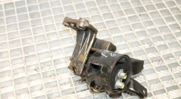 KIA Ceed Engine mount bracket 21830A5200