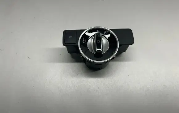 Mercedes-Benz CLS C218 X218 Light switch A2129056800