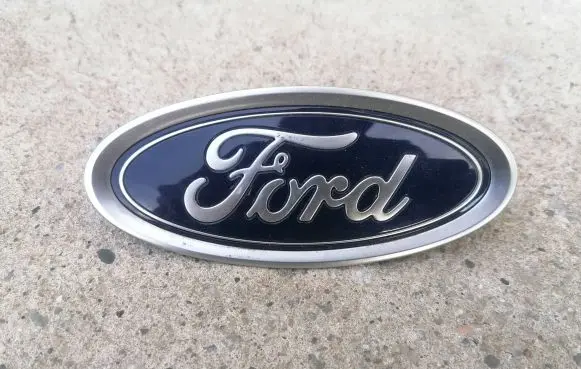 Ford Mondeo MK V Manufacturer badge logo/emblem DS73-8B262-AC