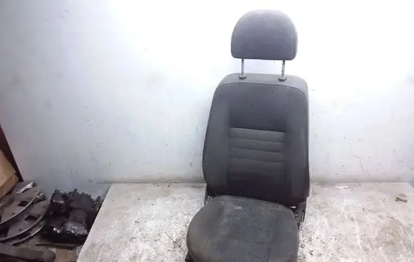 Land Rover Defender Front driver seat 