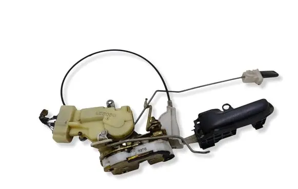 Toyota Yaris Front door lock 020227