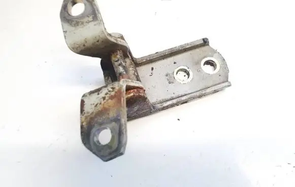 Suzuki Grand Vitara II Front door upper hinge