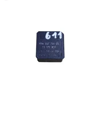 Opel Astra H Other relay 13171831