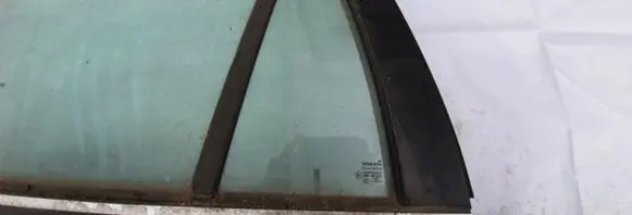 Volvo XC90 Rear vent window glass 
