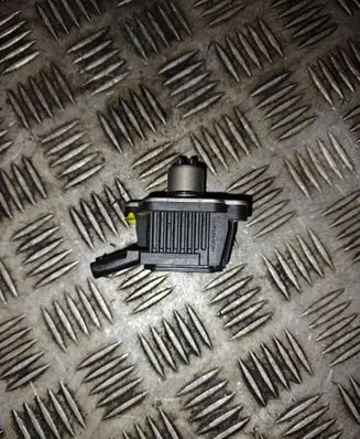 Volkswagen T-Roc Camshaft vanos timing valve 04E906048A