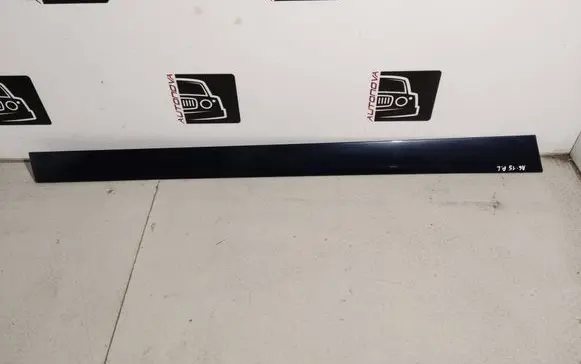 Audi A6 S6 C6 4F Front door trim (molding)