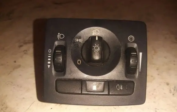 Volvo V50 Light switch 30739298