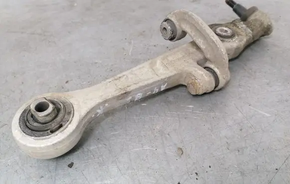 Audi A4 S4 B6 8E 8H Front lower control arm/wishbone