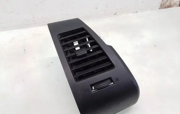Nissan Murano Z50 Dashboard side air vent grill/cover trim 68760CB000