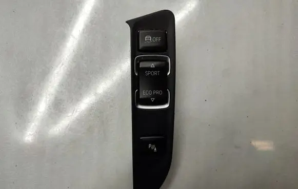 BMW 3 F30 F35 F31 Parking (PDC) sensor switch 9252921