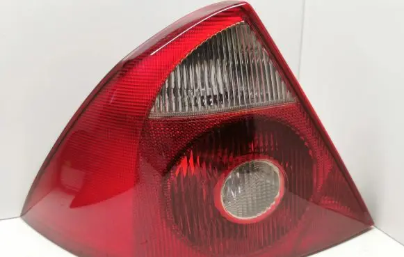 Ford Mondeo Mk III Rear/tail lights 3S7113405A