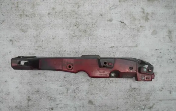 Mercedes-Benz Citan W415 Fender mounting bracket 631238779R