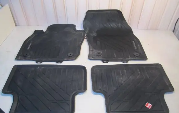 Volkswagen T-Cross Car floor mat set 2GM061502 2GM061512