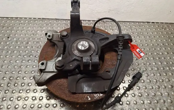 Renault Twingo III Front wheel hub spindle knuckle S25056935 400157575R