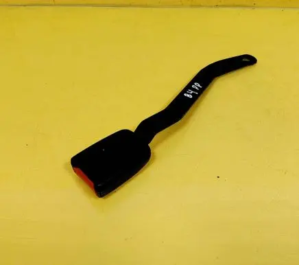 Volkswagen PASSAT B4 Front seatbelt buckle 357857756