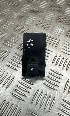 Opel Mokka X Electric window control switch 712532