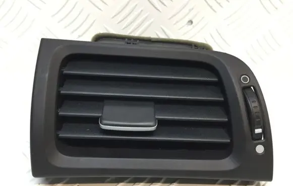Honda Accord Dashboard side air vent grill/cover trim 77630-TL0-G010-21