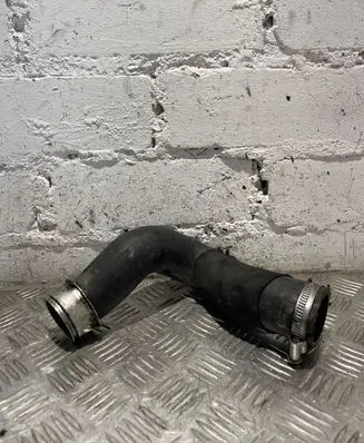 Audi Q7 4L Intercooler hose/pipe 7L6145738A