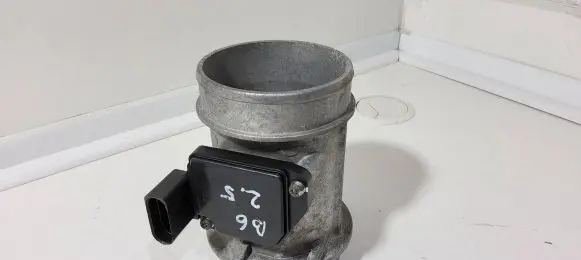 Audi A4 S4 B6 8E 8H Mass air flow meter 059906461M AFH7025G