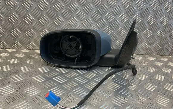 Volvo V50 Manual wing mirror 31386095