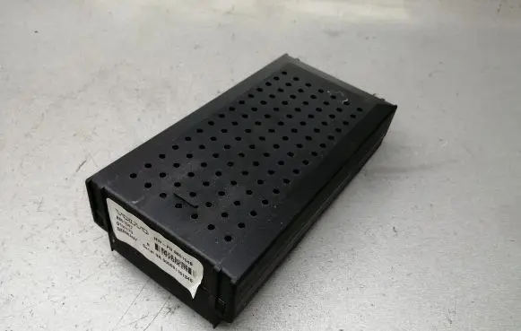 Volvo S60 Fuse module 8651547 8651548