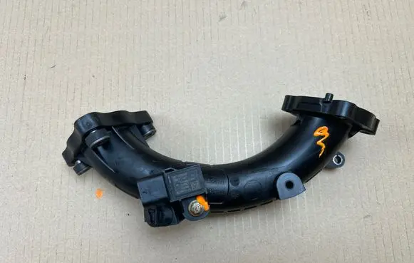 Opel Combo E Air intake hose/pipe 9813294880 9814003580