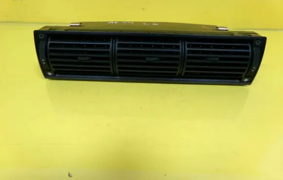 Audi A6 S6 C4 4A Dash center air vent grill 4A1820951