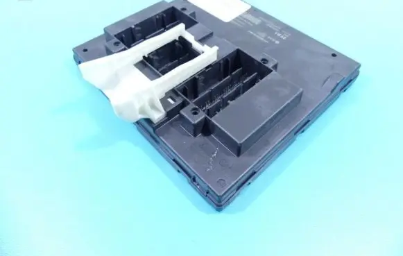 Seat Leon (5F) Central body control module 5Q0937084AR IMPRK1351415