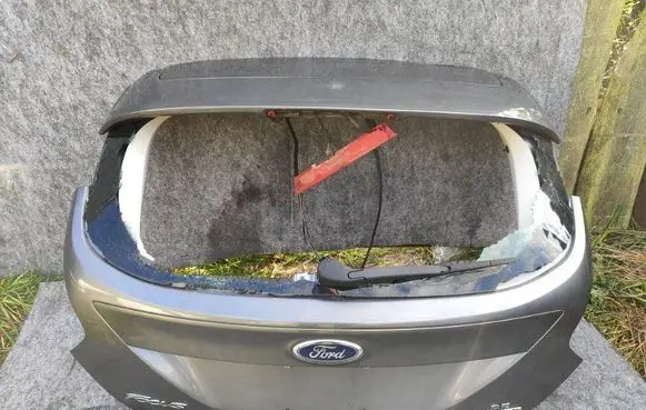 Ford Focus Tailgate/trunk/boot lid CP9Z5840110A
