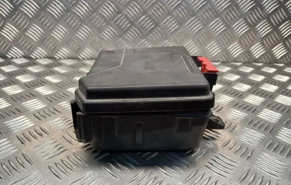 Renault Laguna III Fuse box set 284B10001R 284C40001R