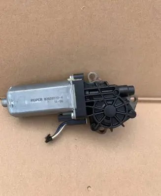 Mercedes-Benz GLK (X204) Seat adjustment motor 82028922-4 0390203001