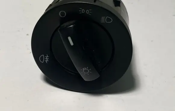 Volkswagen Touareg I Light switch 7L6941431P