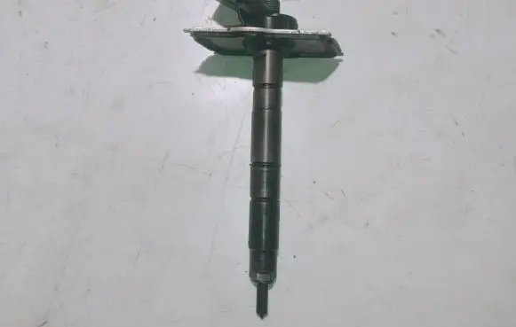 Audi A6 S6 C6 4F Fuel injector 059130277Q 0405133151 0445115004