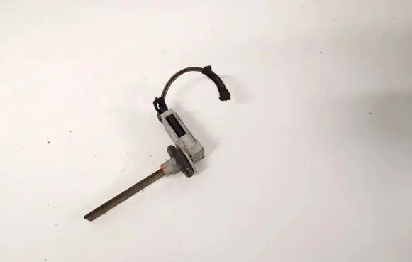 Volkswagen PASSAT B6 Interior temperature sensor 4b0820539