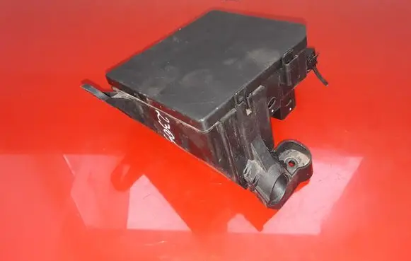 Nissan Leaf I (ZE0) Fuse module 284B73NE0A