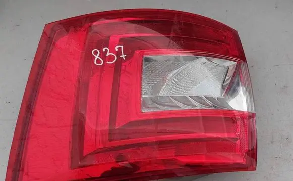 Skoda Octavia Mk3 (5E) Rear/tail lights 5E9945096 00134199 00151650