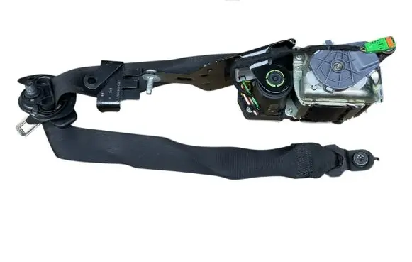 Mercedes-Benz C W204 Front seatbelt 619060900 621933200C