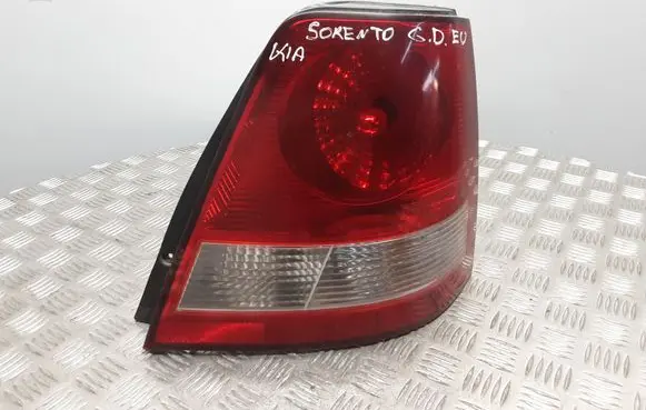 KIA Sorento Rear/tail lights