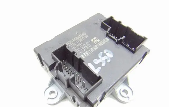 Land Rover Discovery Sport Door control unit/module GJ3214D617BA