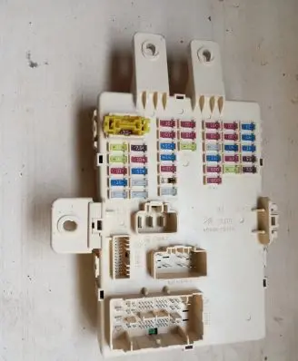 KIA Sportage Fuse module 919503W030