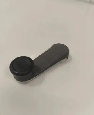 Volkswagen PASSAT B5.5 Front door window winding handle 443837581D 443837575A
