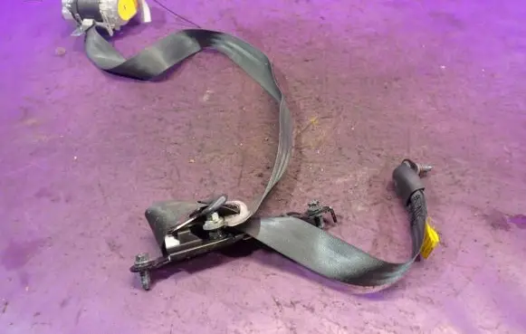 Hyundai i30 Front seatbelt 88820-2L700WK