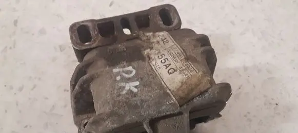 Seat Leon (1M) Engine mount bracket 1J0199555