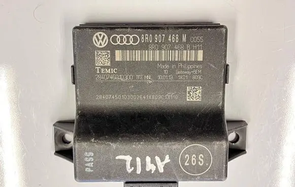 Audi A4 S4 B8 8K Gateway control module 8R0907468B 8R0907468M 2840745040