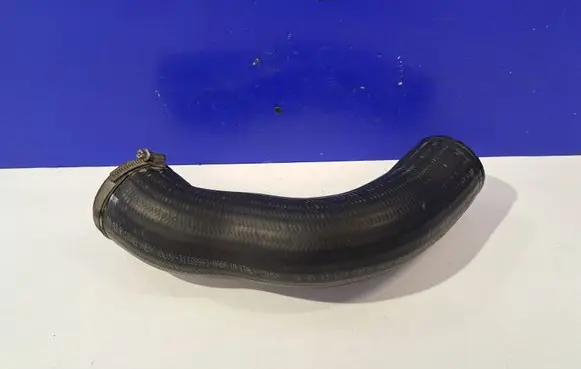 Intercooler hose/pipe