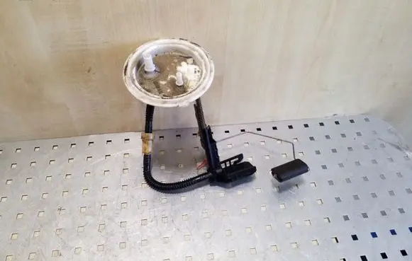 BMW 5 E60 E61 Fuel level sensor 7184479