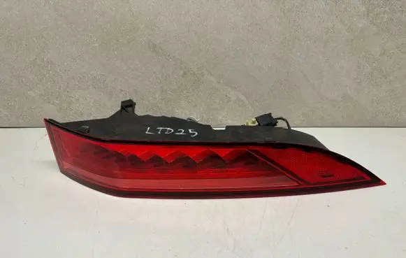 Jaguar F-Pace Rear/tail lights HK8313404AELTD25 08022017 0019689013