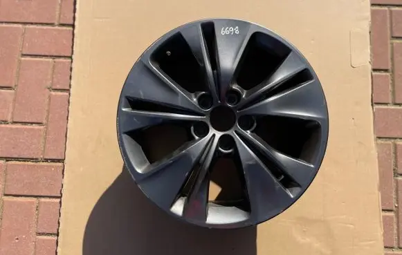 Citroen C4 I Picasso R17 alloy rim 9677495177