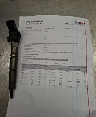 Mercedes-Benz R W251 Fuel injector A642070 0445115 0445115027