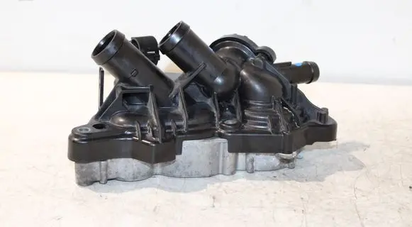 Volkswagen PASSAT B8 Water pump 04E121042L 04E121600BE 04E121121K